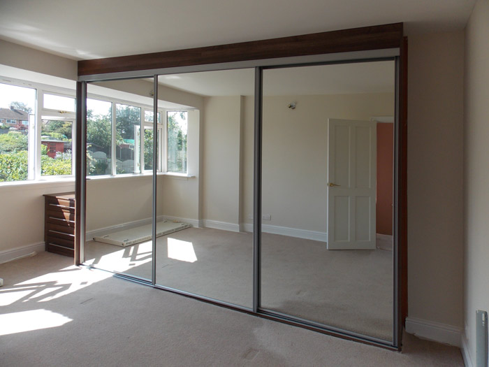 triple sliding mirrored-wardrobe-doors