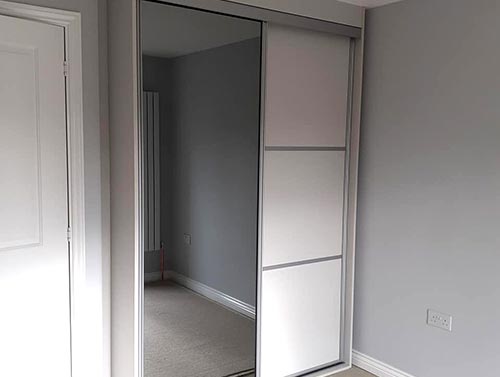 Mirrored Sliding Wardrobe Exterior